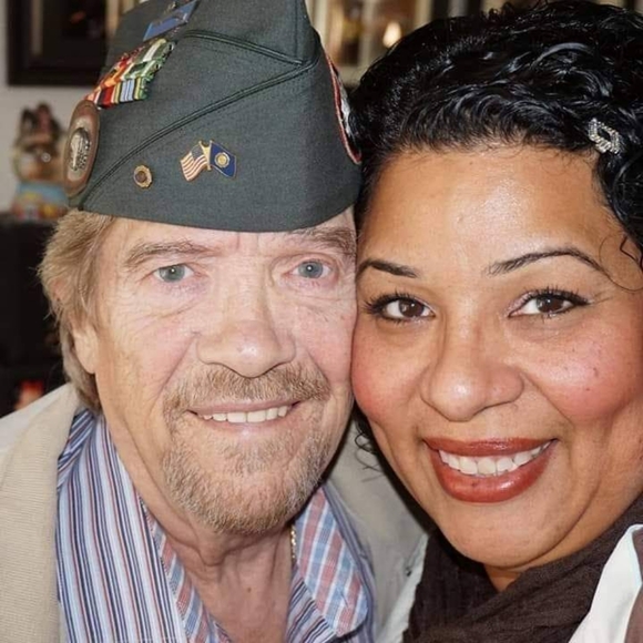 Meet your Posher, Ida - Picture 5 of 16